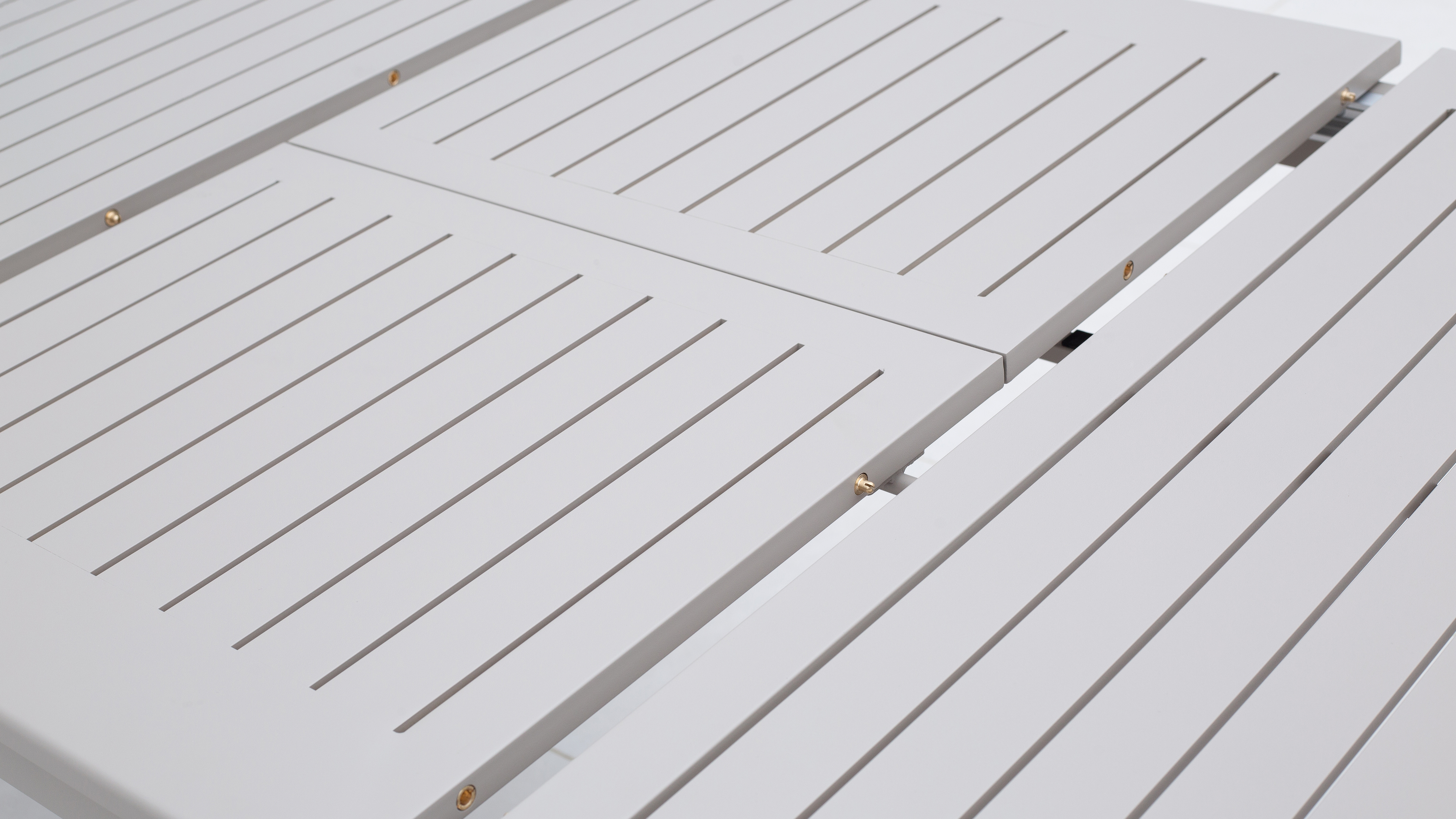 Wentworth Taupe 9-piece Extendable Dining Set With Wentworth Chairs 14 Thumbnail