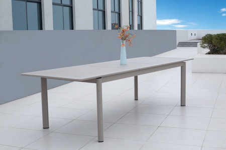Wentworth Outdoor Extendable Dining Table
