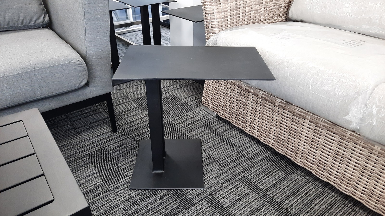 ELITE Tray Table (Frame Colour: Black Frame - SKU681211) 1