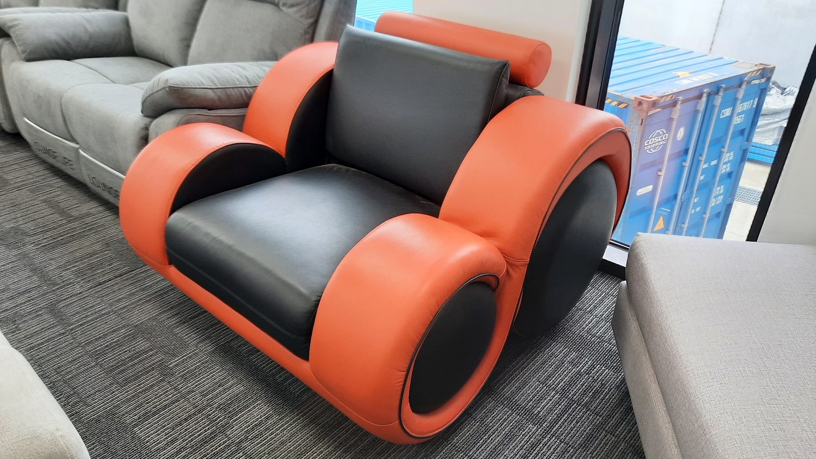 UNWIND Leather Armchair (Material: Leather + Match, Main Colour: Standard Black, Minor Colour: Standard Orange - SKU407975) 1