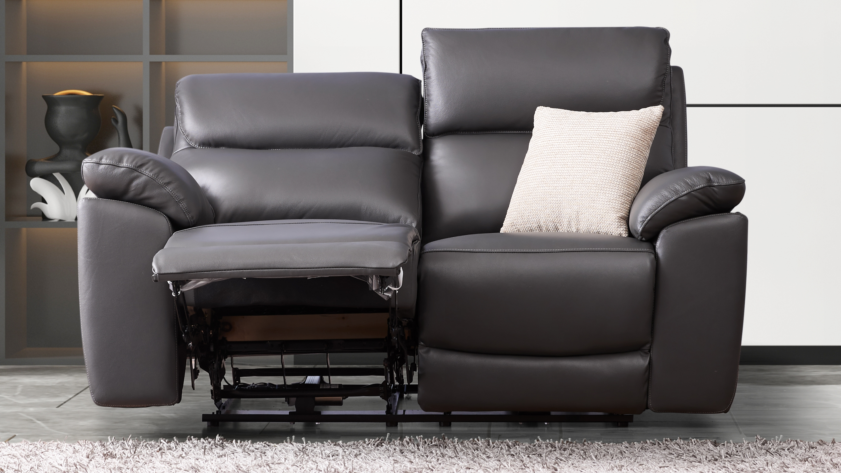 Olite Leather Recliner Two Seat Sofa 5 Thumbnail