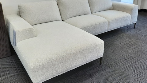 GEMMA Boucle Fabric Chaise Lounge (Fabric Colour: Boucle White) 1