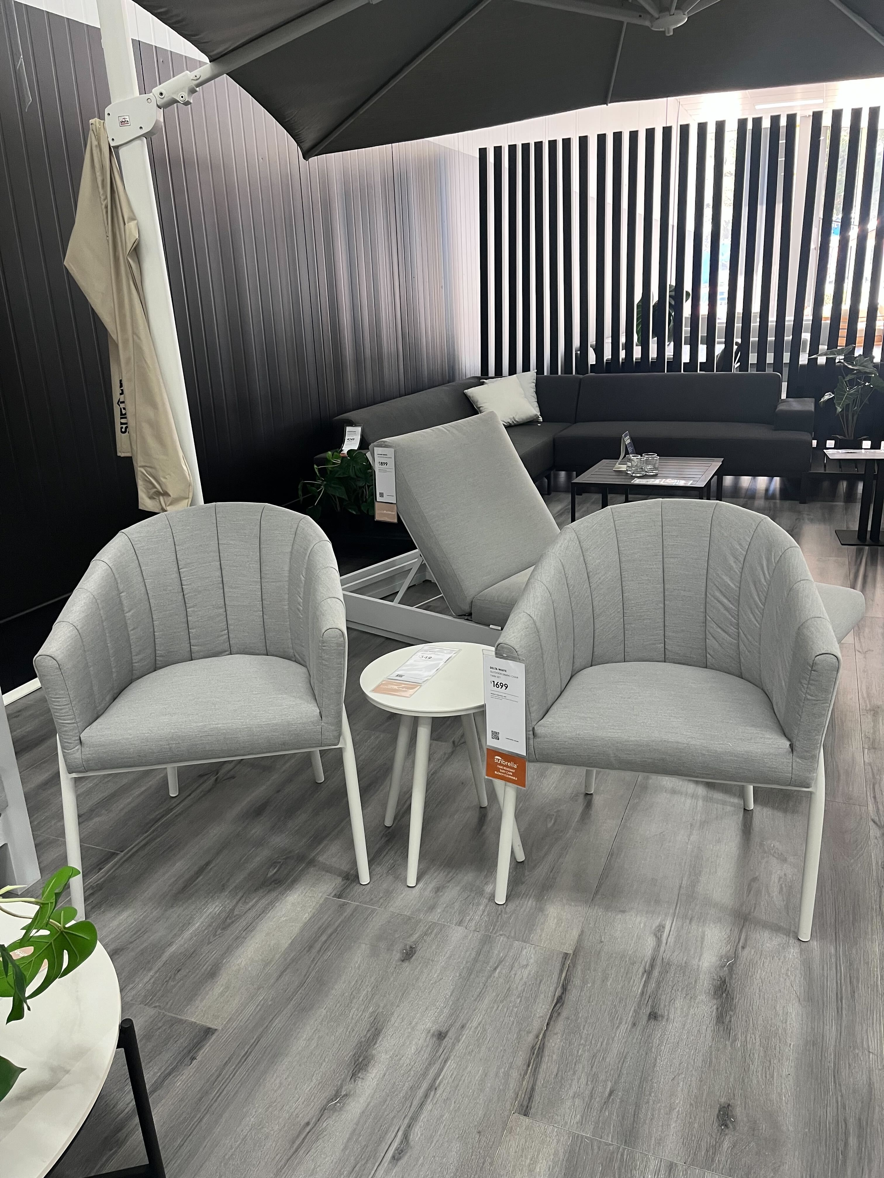 DELTA OUTDOOR White Dining Chairs (Sunbrella Lead Chine) 1