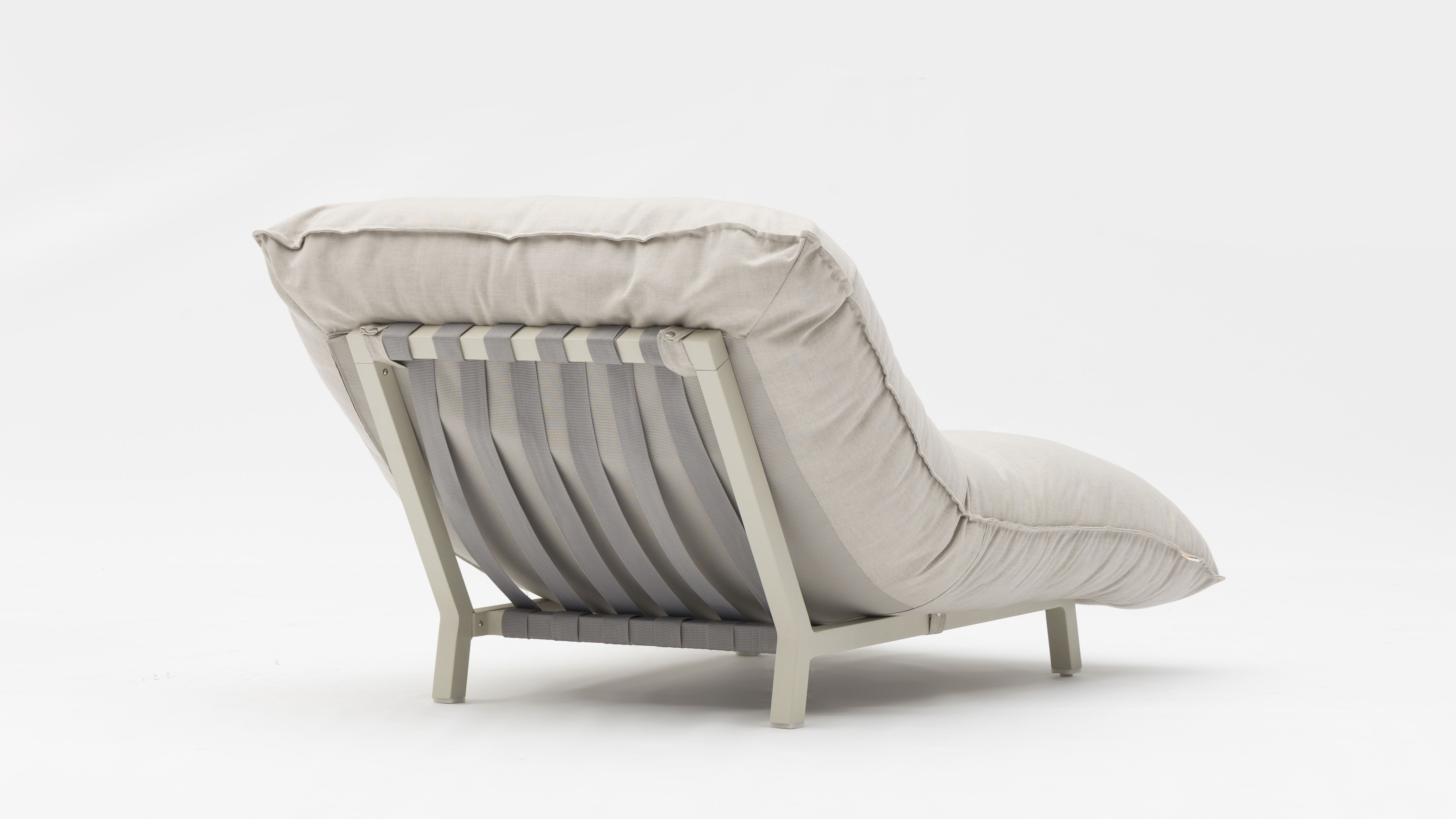 Atoll Outdoor Lounge Chair 8 Thumbnail