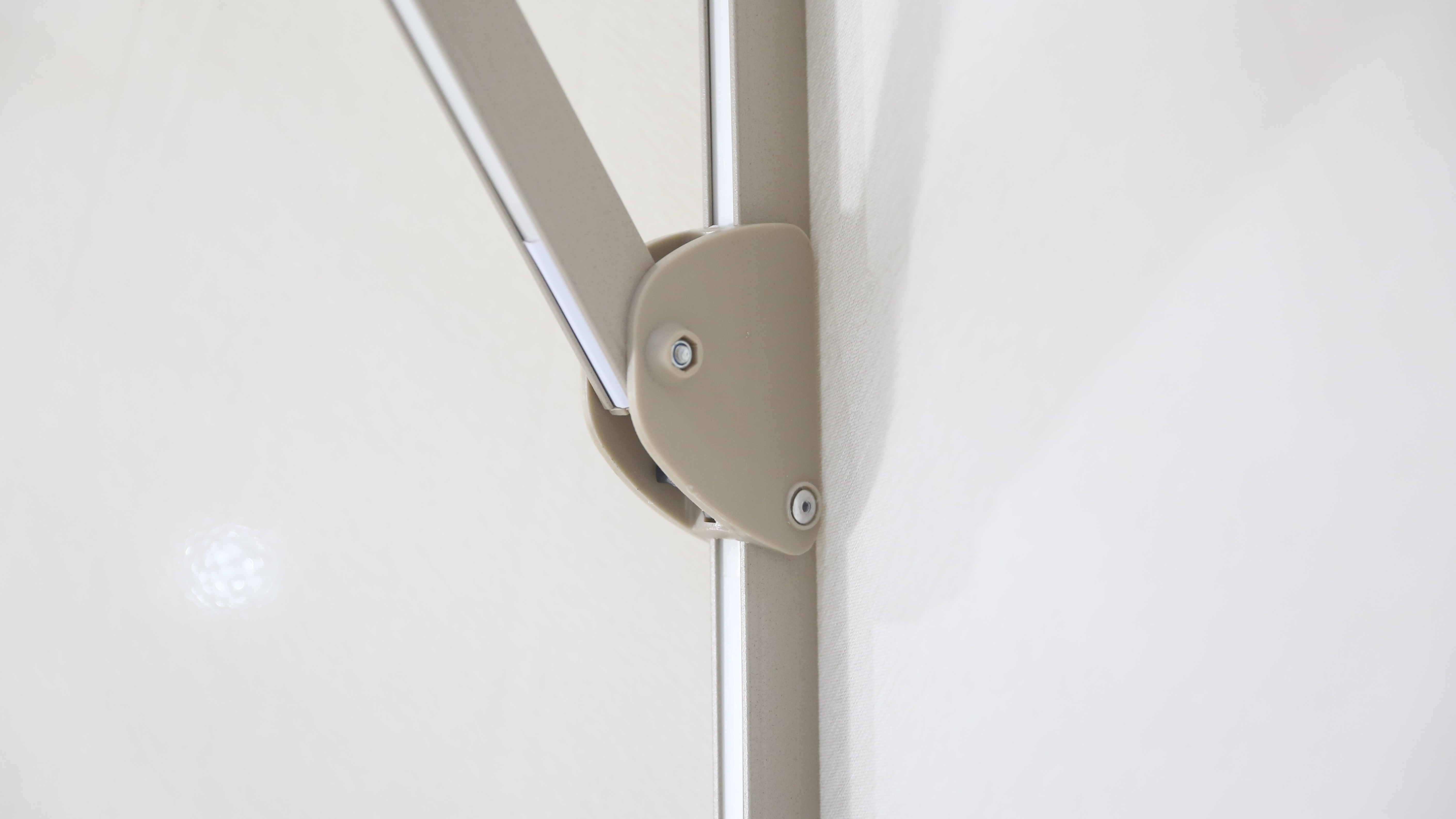 Coolabah Mist Outdoor Cantilever Umbrella 12 Thumbnail