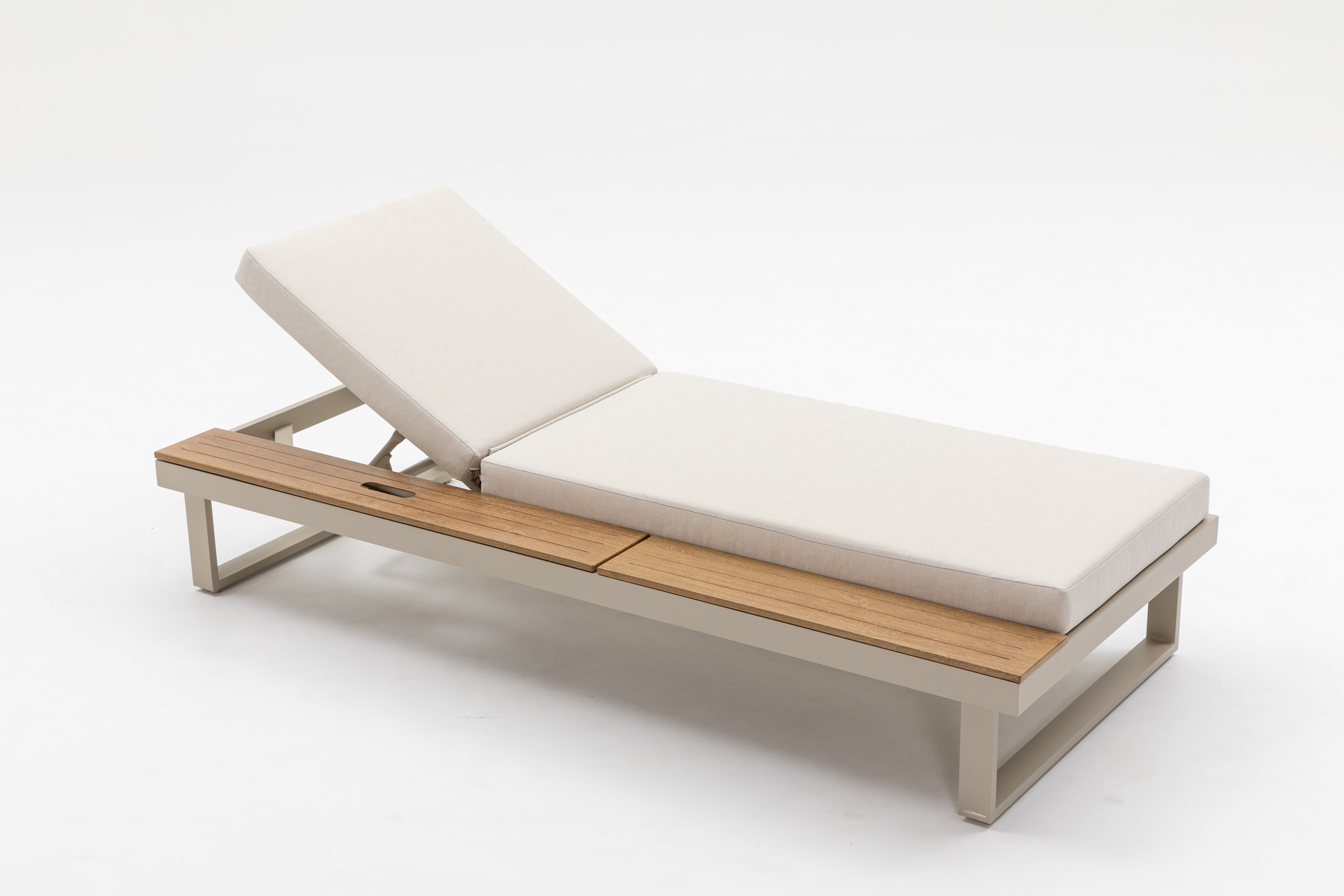 Avoca Mocha Outdoor Sunlounge With Adjustable Side Table 6 Thumbnail