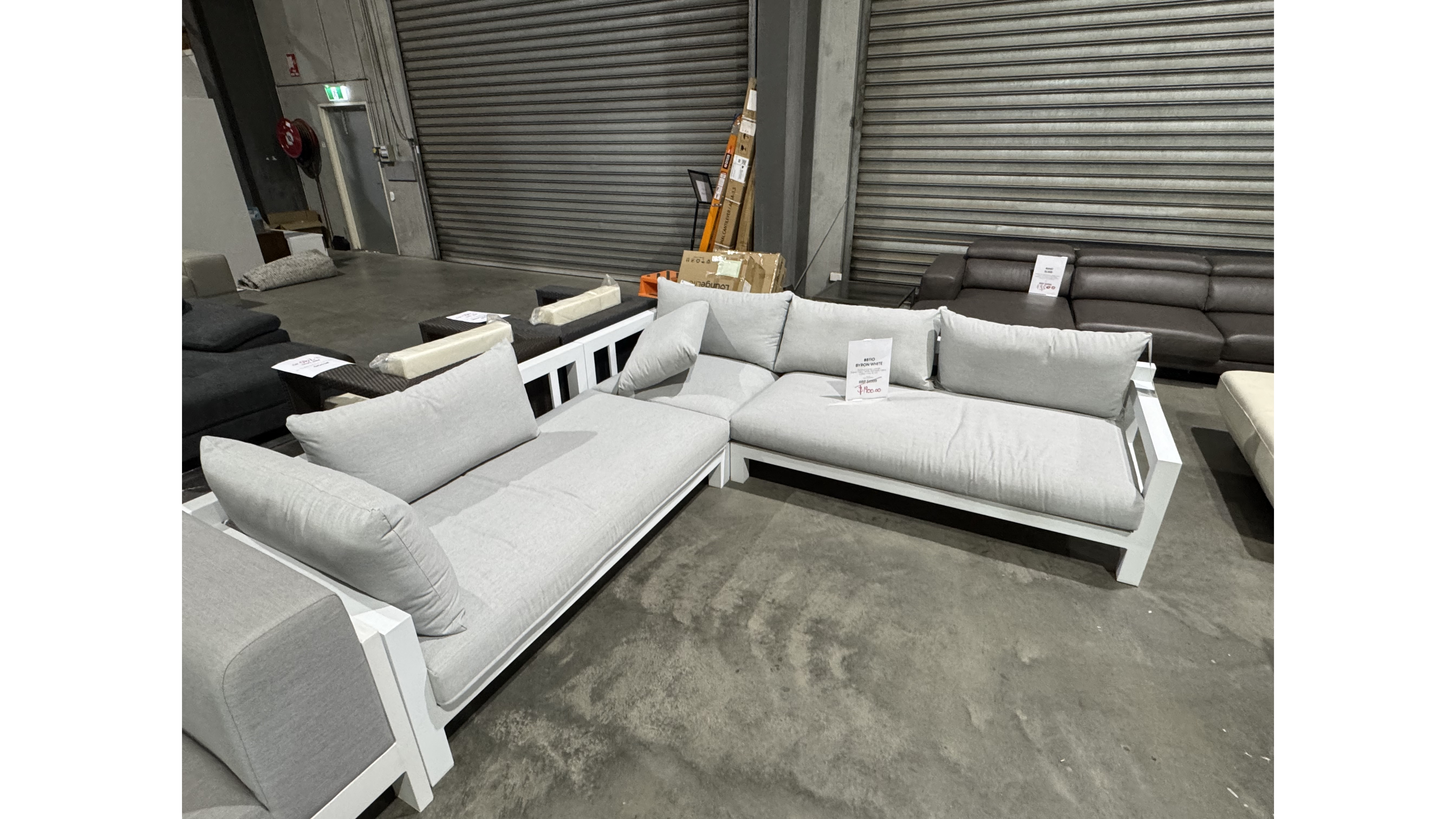 BYRON WHITE Outdoor Corner Lounge (Frame Colour: White Aluminum, Fabric Colour: Grey Acrylic) 1