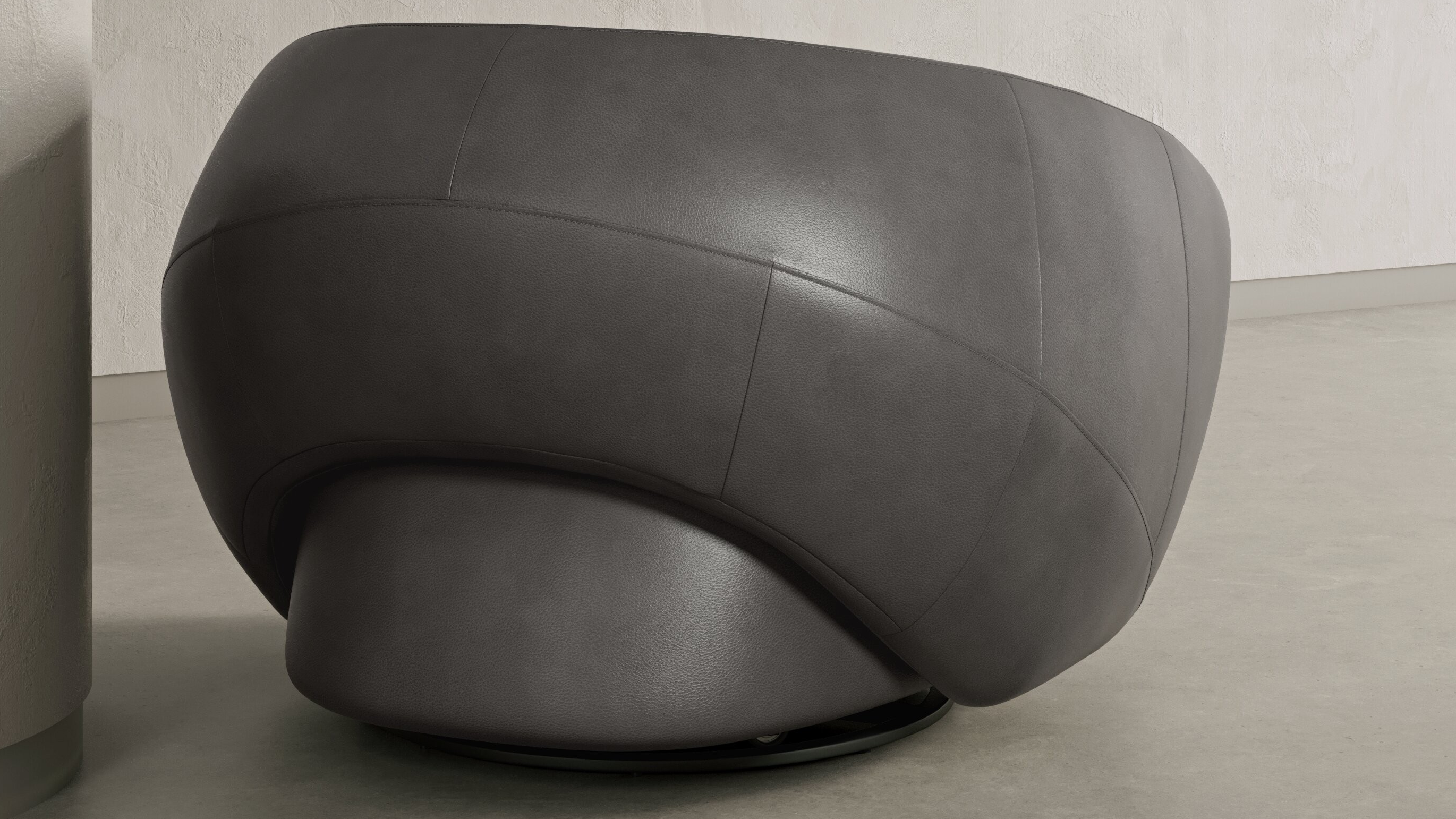 Sway Leather Swivel Chair 6 Thumbnail