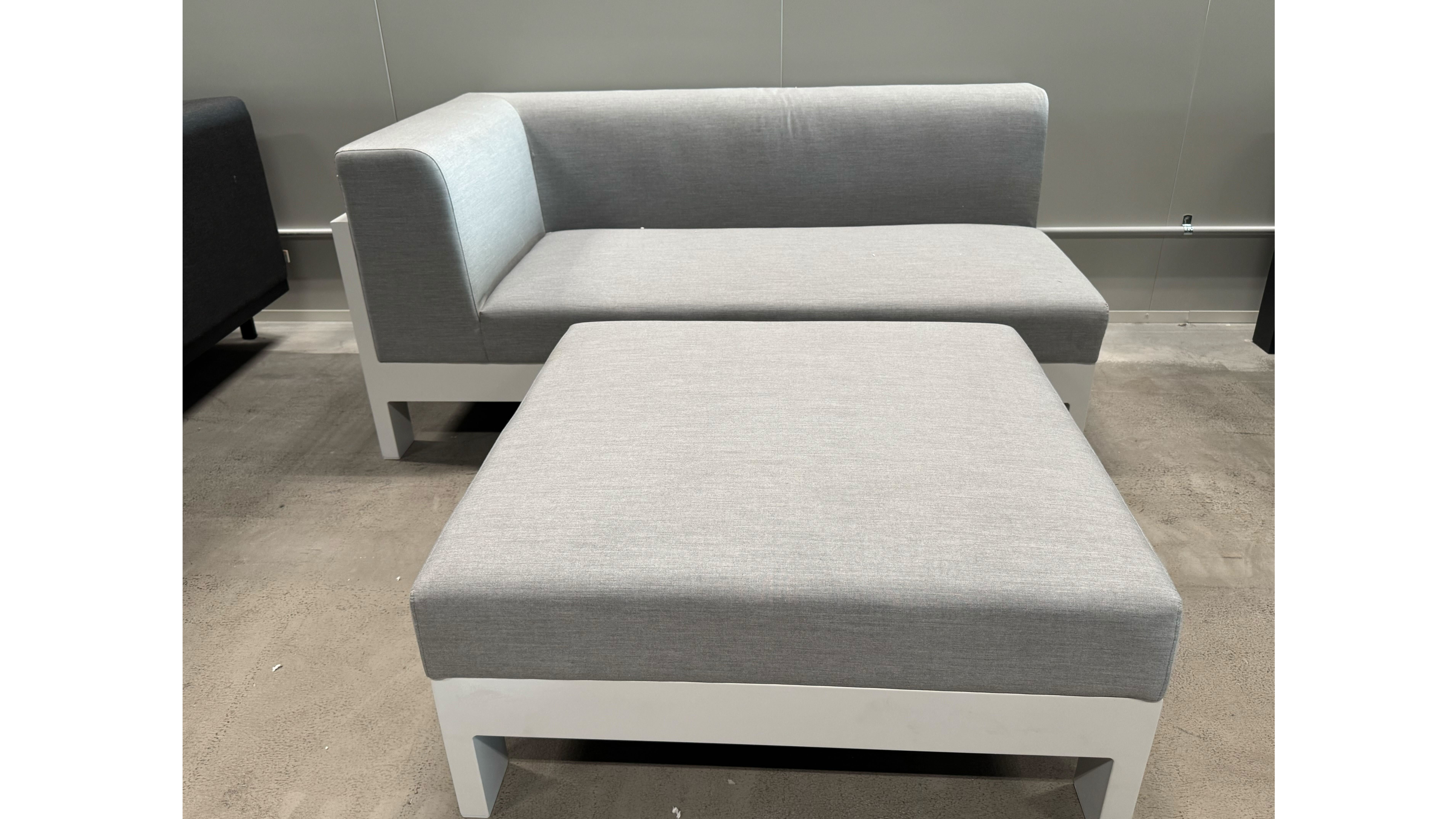 NEW NOOSA WHITE Outdoor Chaise Module (Frame And Fabric- White Frame, Lead Chine Fabric) 1