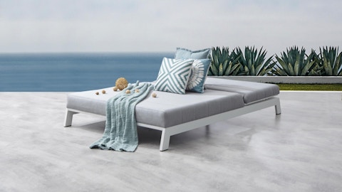 Noosa White Outdoor Fabric Double Sun Lounge 2