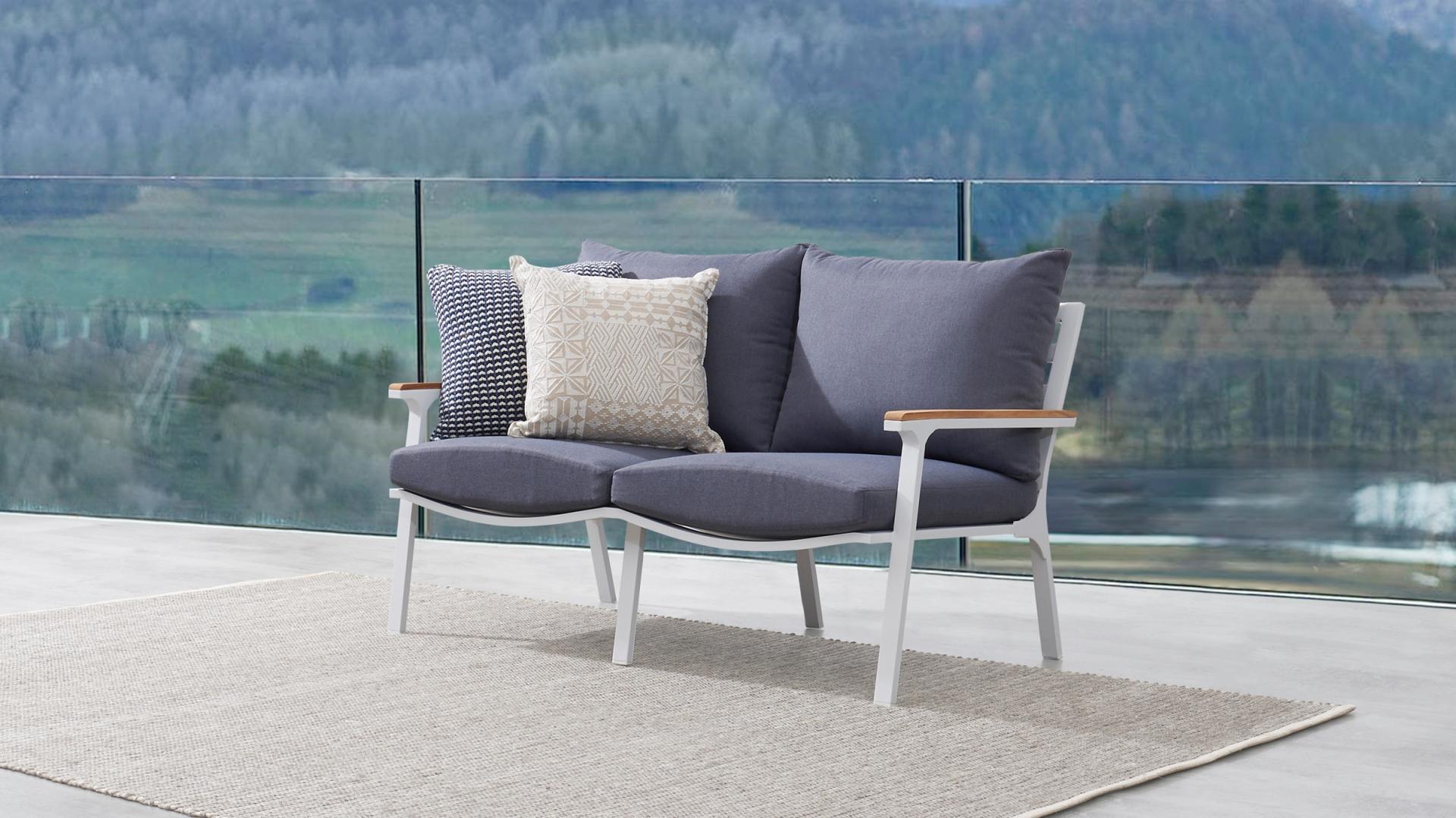 Venice Outdoor Two Seat Sofa 2 Thumbnail