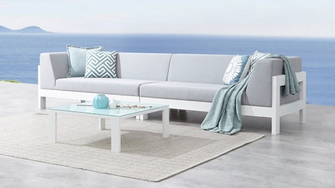 Noosa White Outdoor Fabric Lounge With Coffee Table 2