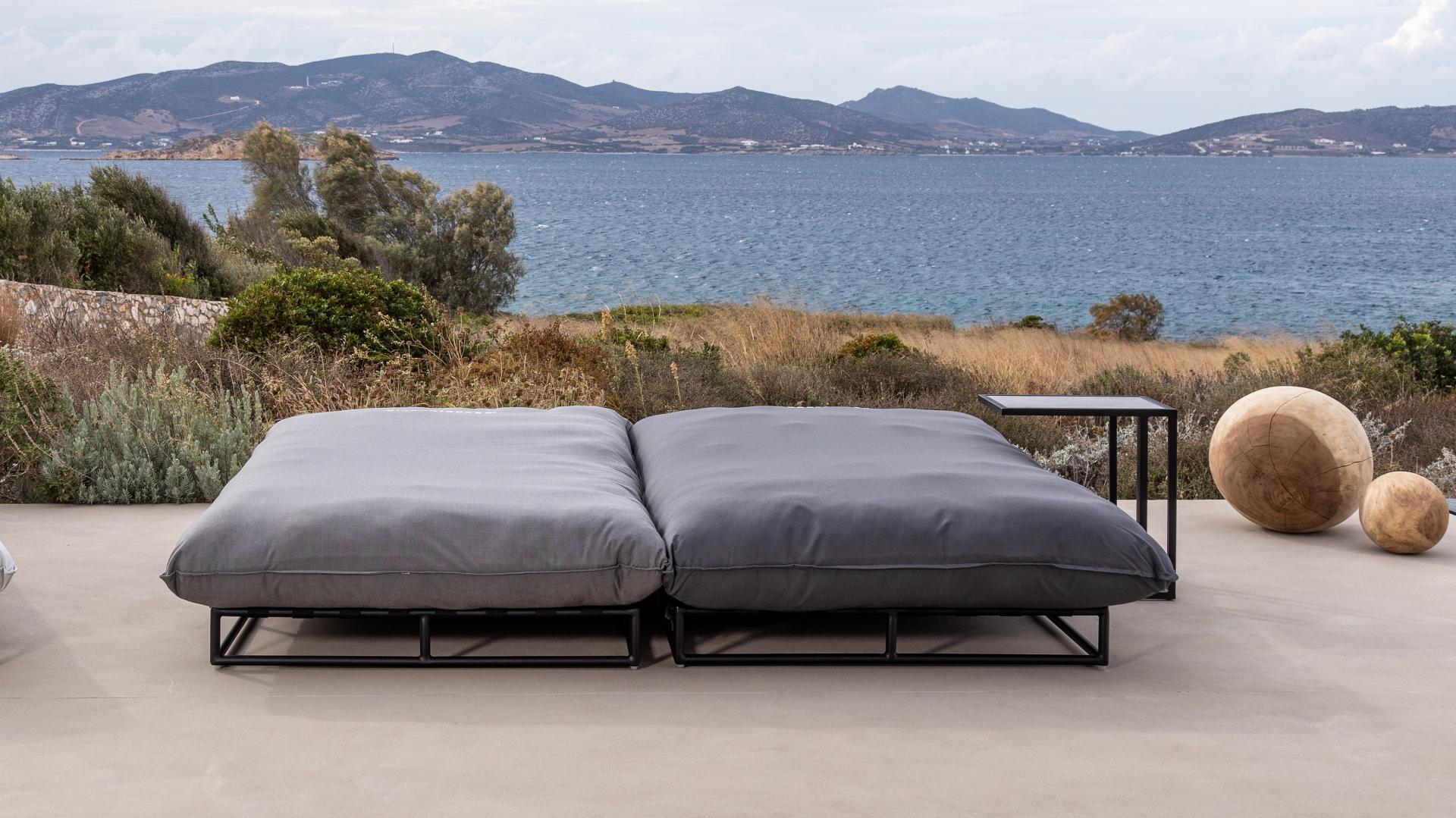 Coral Black Outdoor Sunlounge 5 Thumbnail