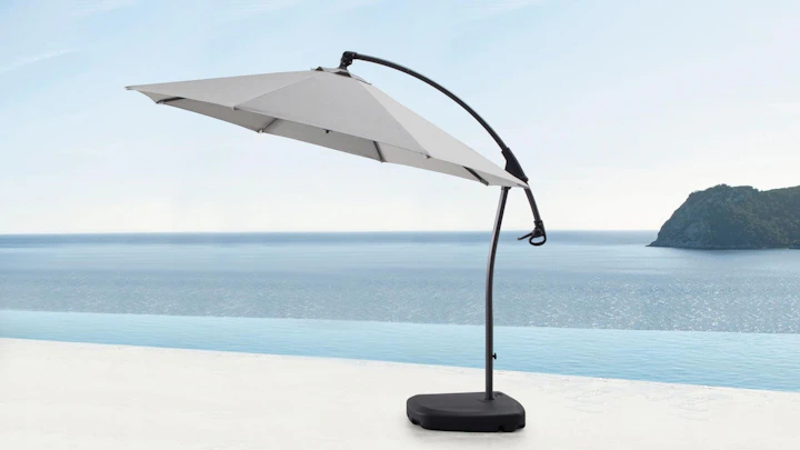Oasis Outdoor Cantilever Umbrella