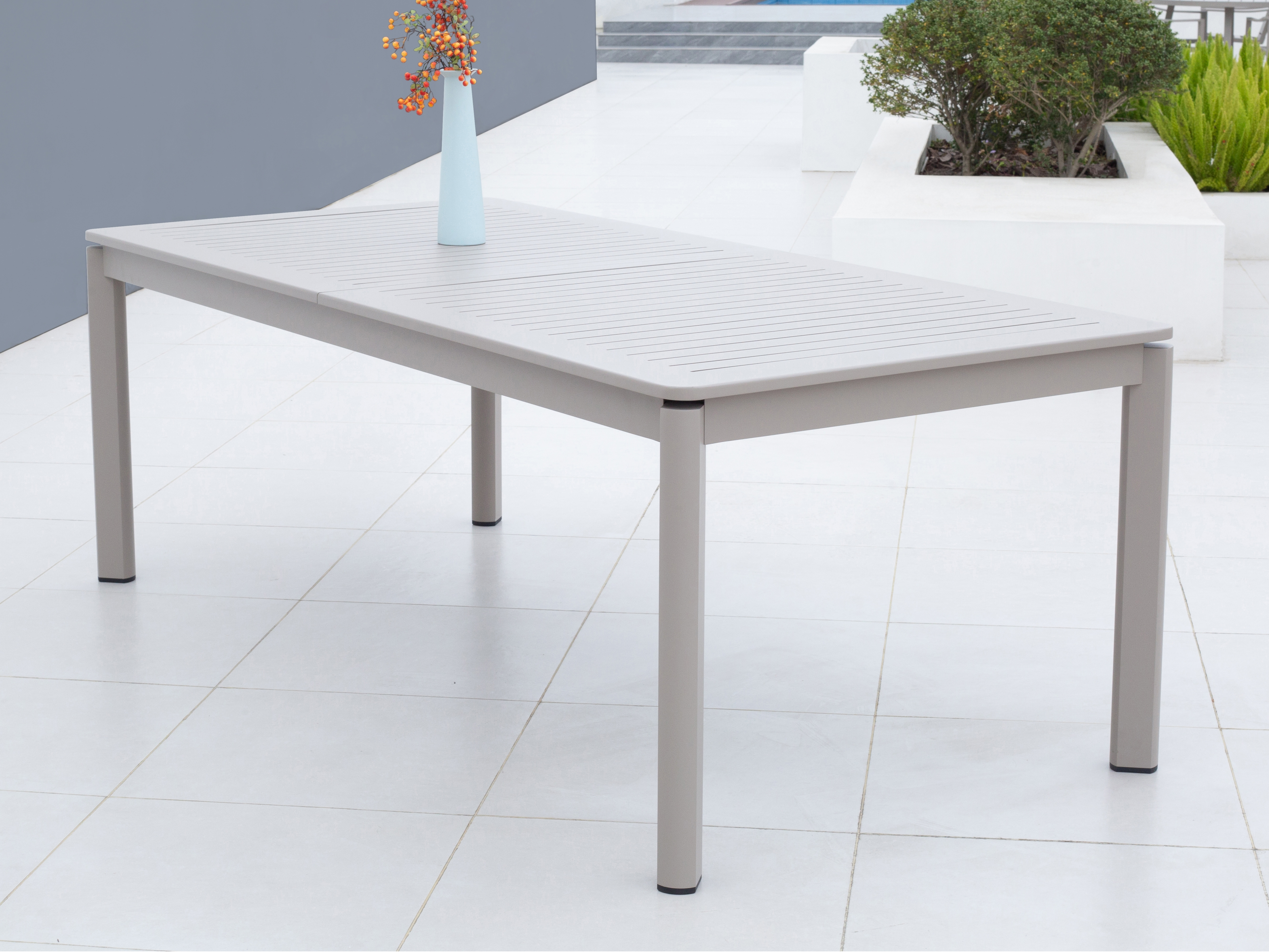 Wentworth Taupe 11-piece Outdoor Extendable Dining Set With Wentworth Chairs 6