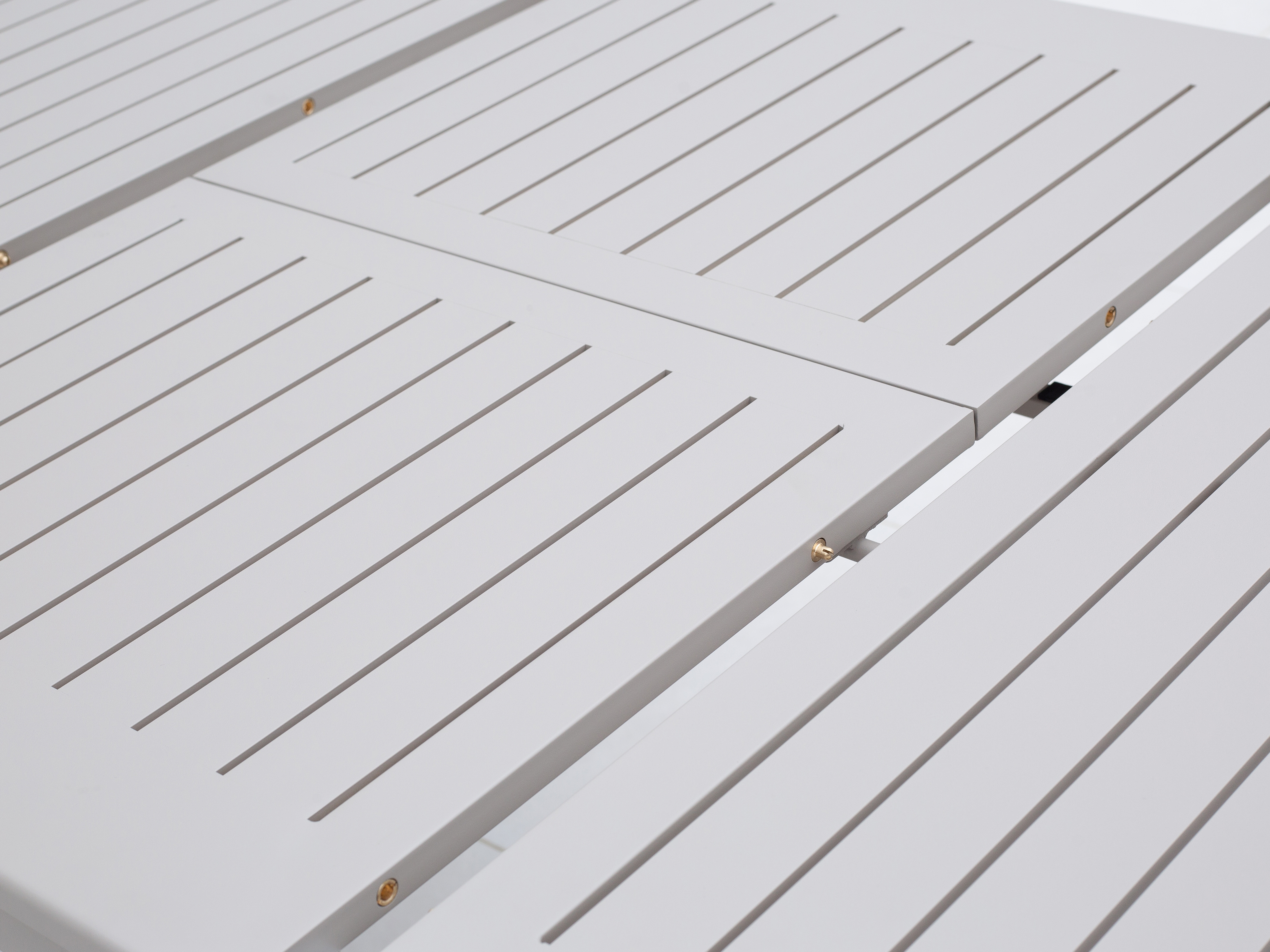 Wentworth Taupe 11-piece Outdoor Extendable Dining Set With Wentworth Chairs 4