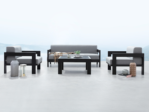 New Noosa Black Outdoor Lounge Set 2+1+1 With Coffee Table 2