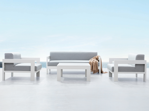 New Noosa White Outdoor Lounge Set 2+1+1 With Coffee Table 2