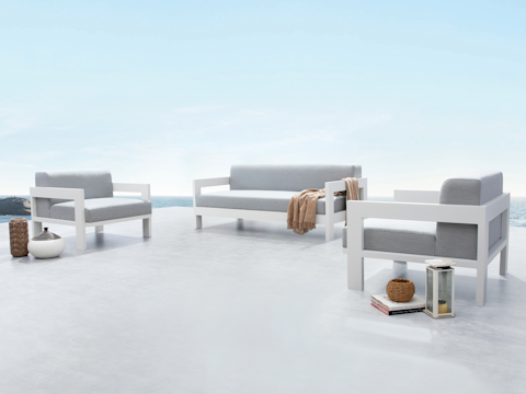 New Noosa White Outdoor Lounge Set 2+1+1 1