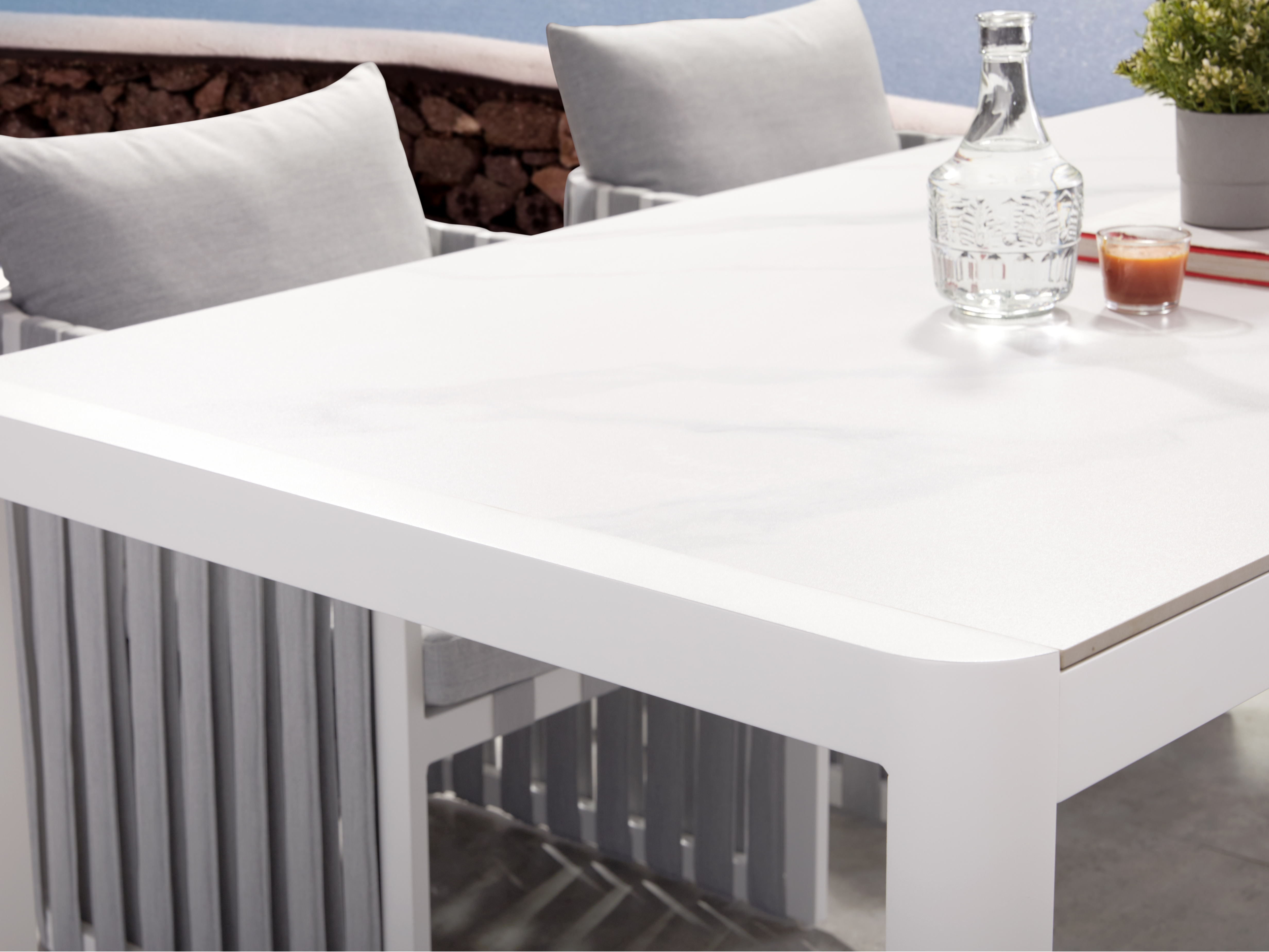 Manly White 7-piece Outdoor Ceramic Dining Set With Manly Cove Chairs 3