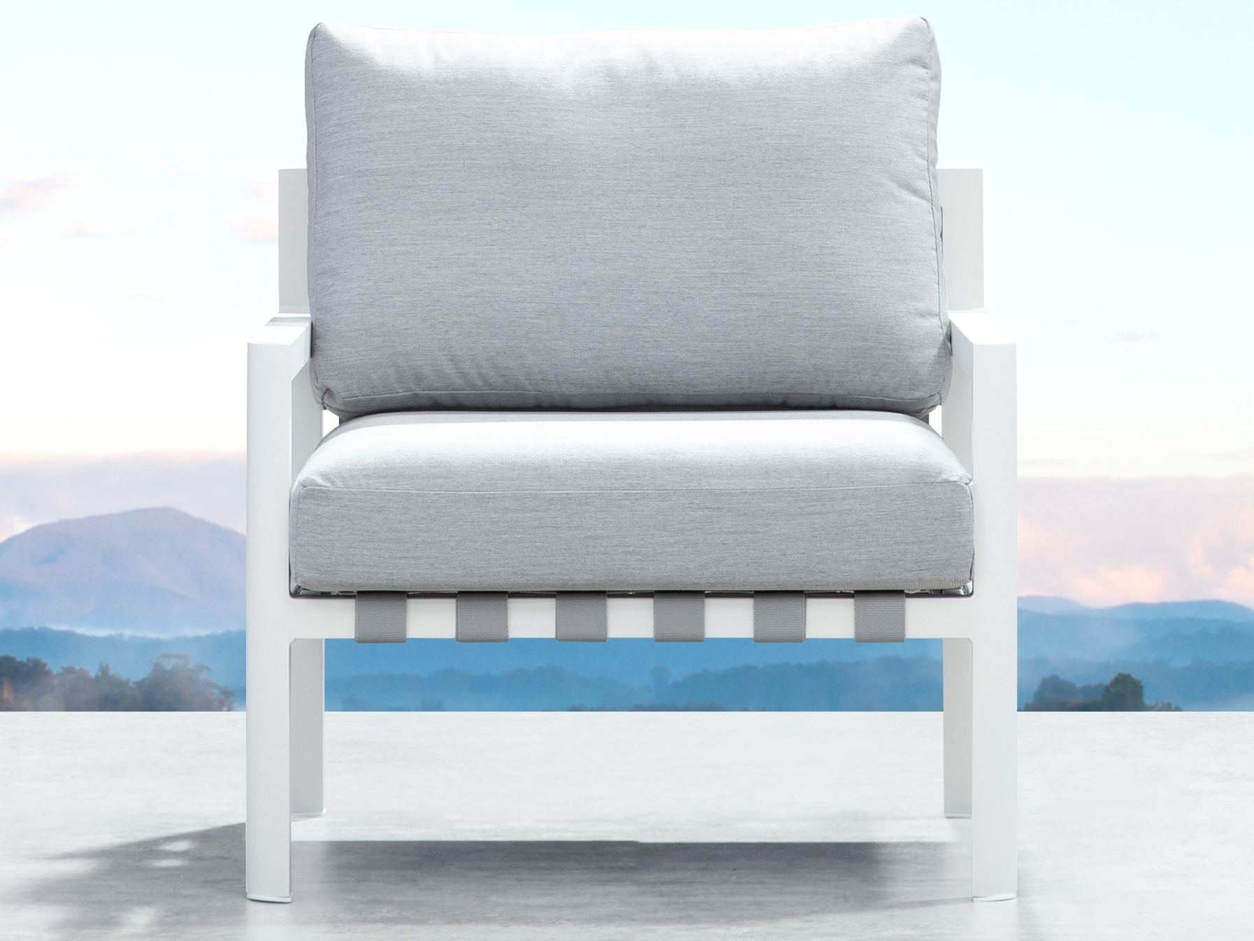 Manly White Outdoor Armchair 3