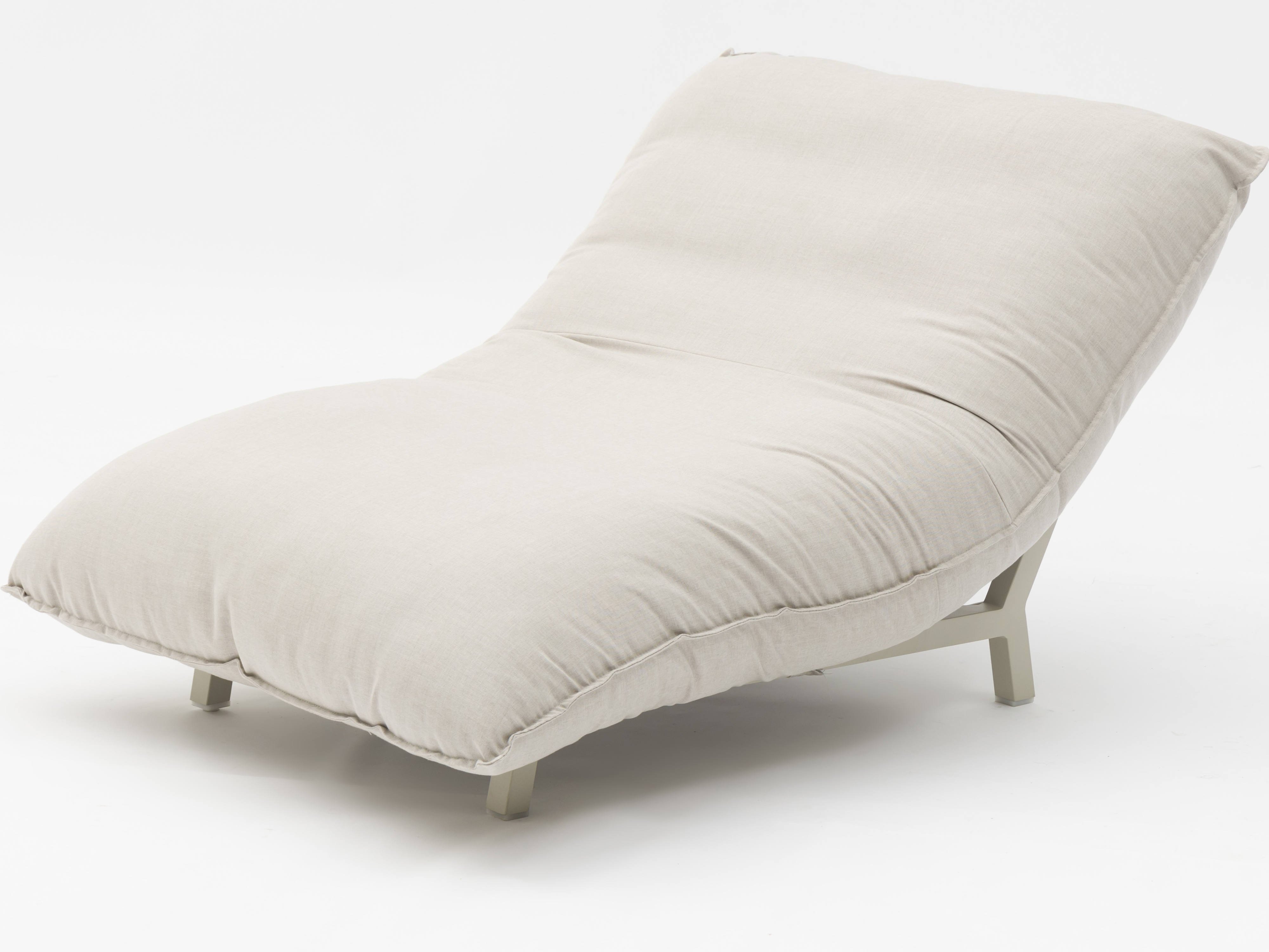 Atoll Outdoor Lounge Chair 4