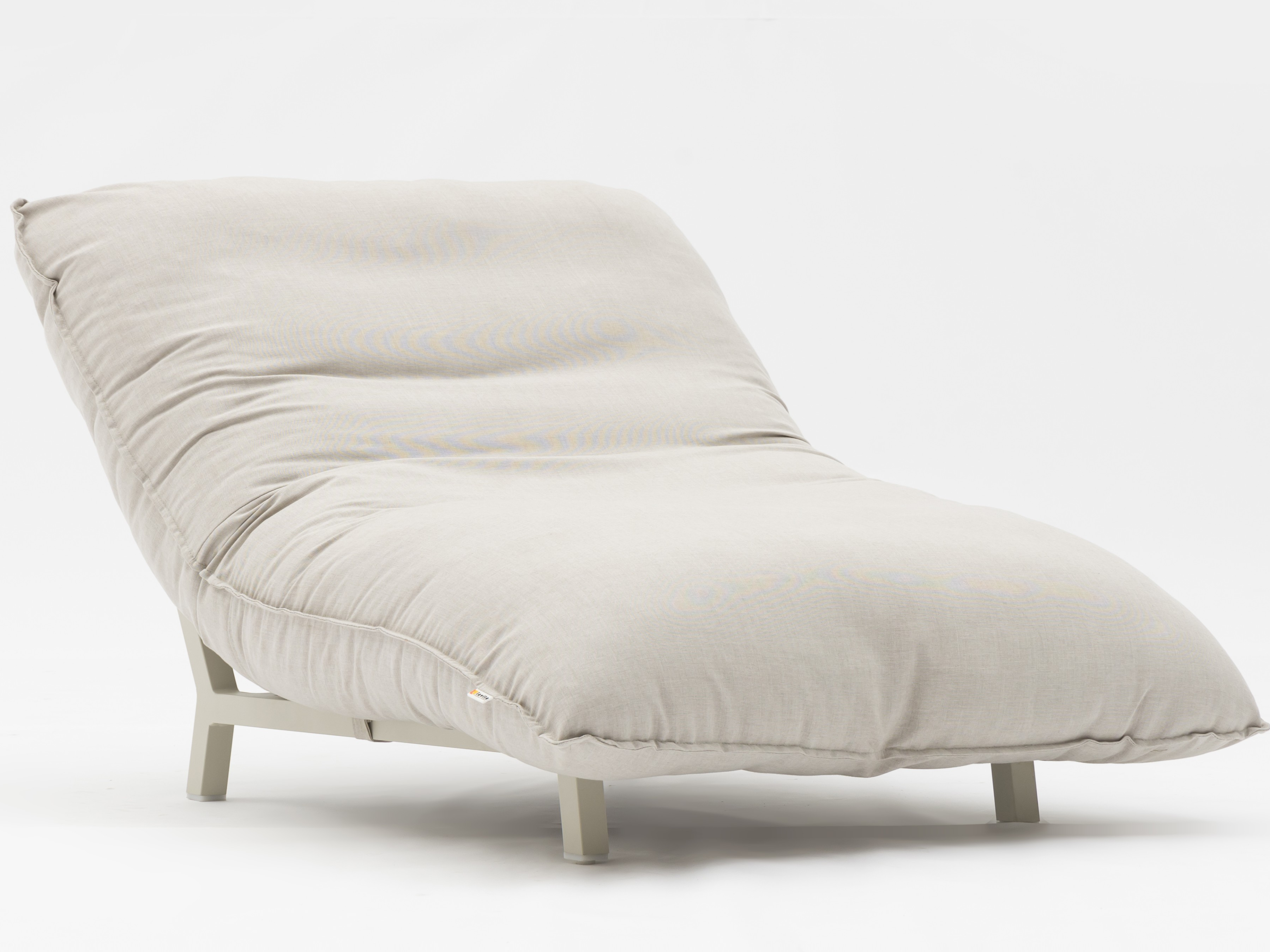 Atoll Outdoor Lounge Chair 2