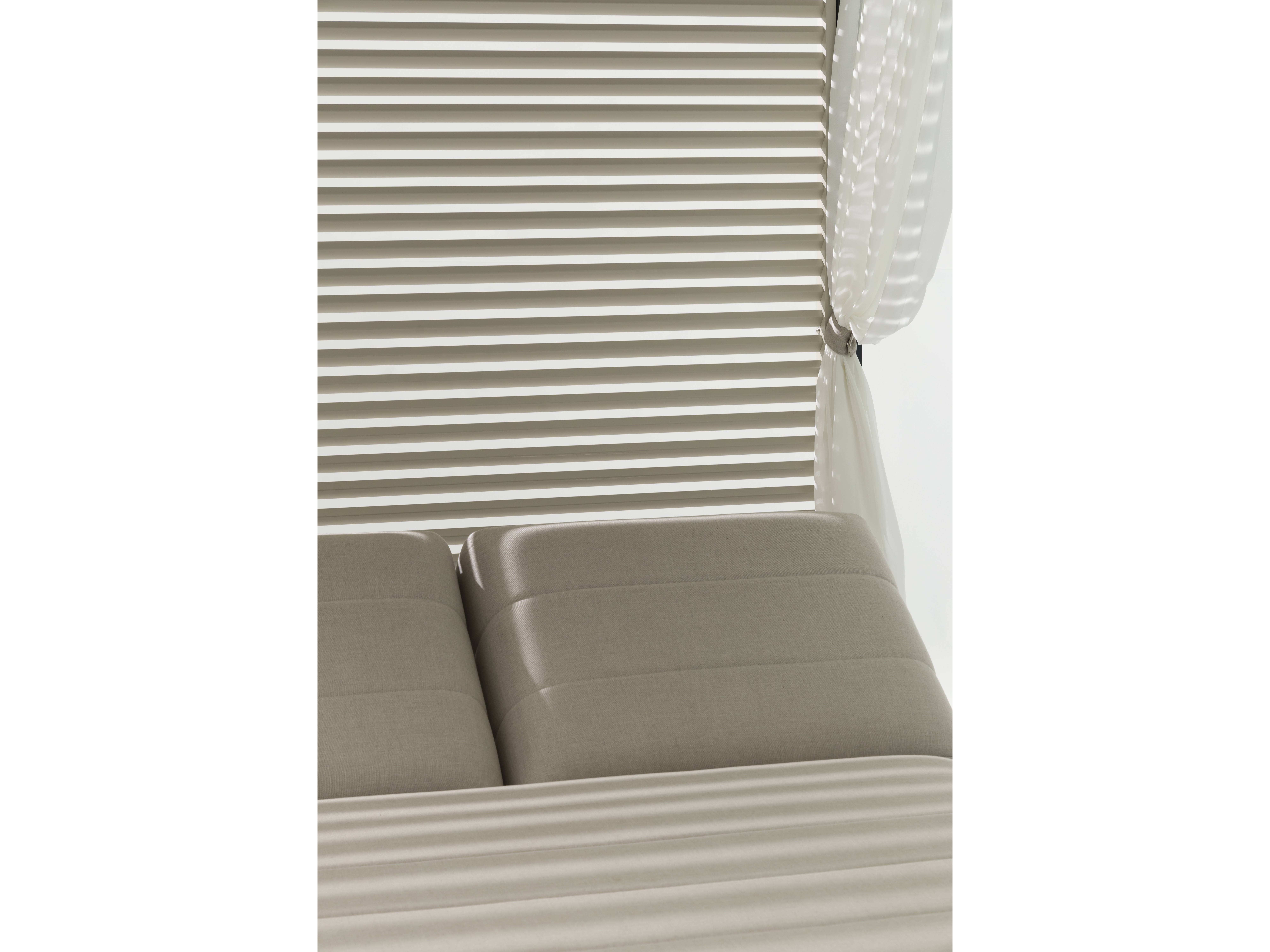 Bora Bora Cinza Outdoor Double Sunbed Gazebo 14