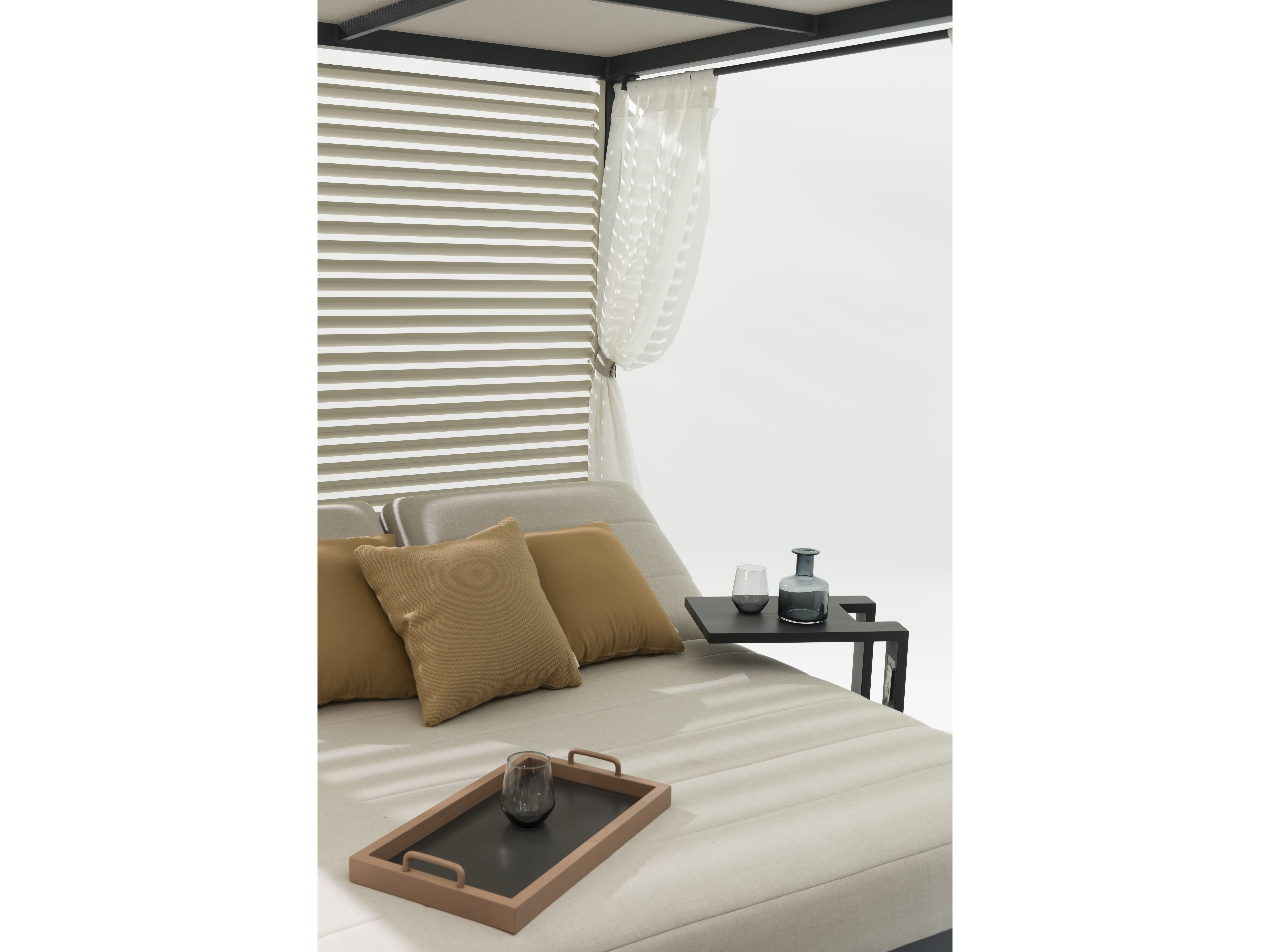 Bora Bora Cinza Outdoor Double Sunbed Gazebo 25