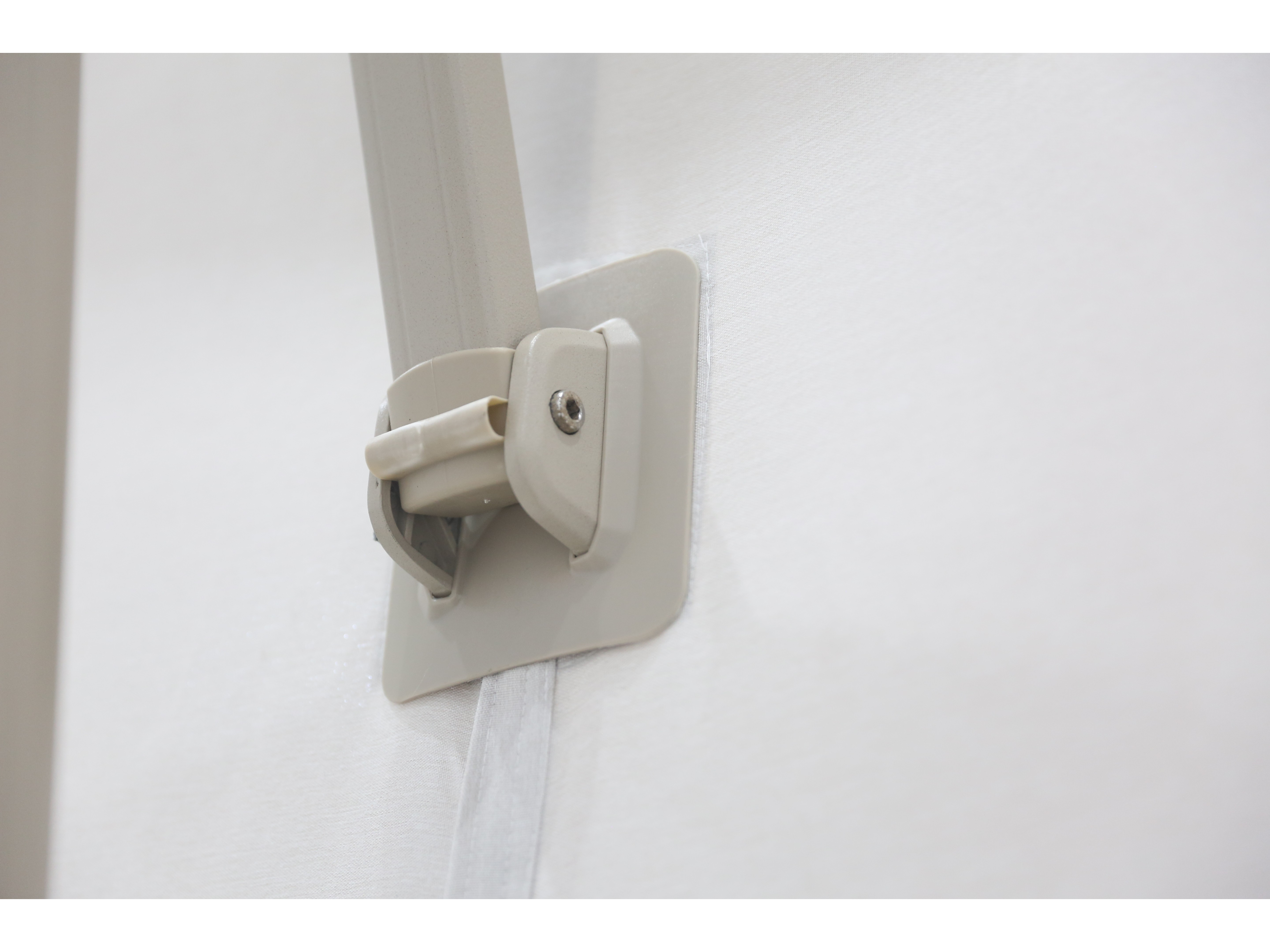 Coolabah Mist Outdoor Cantilever Umbrella 10