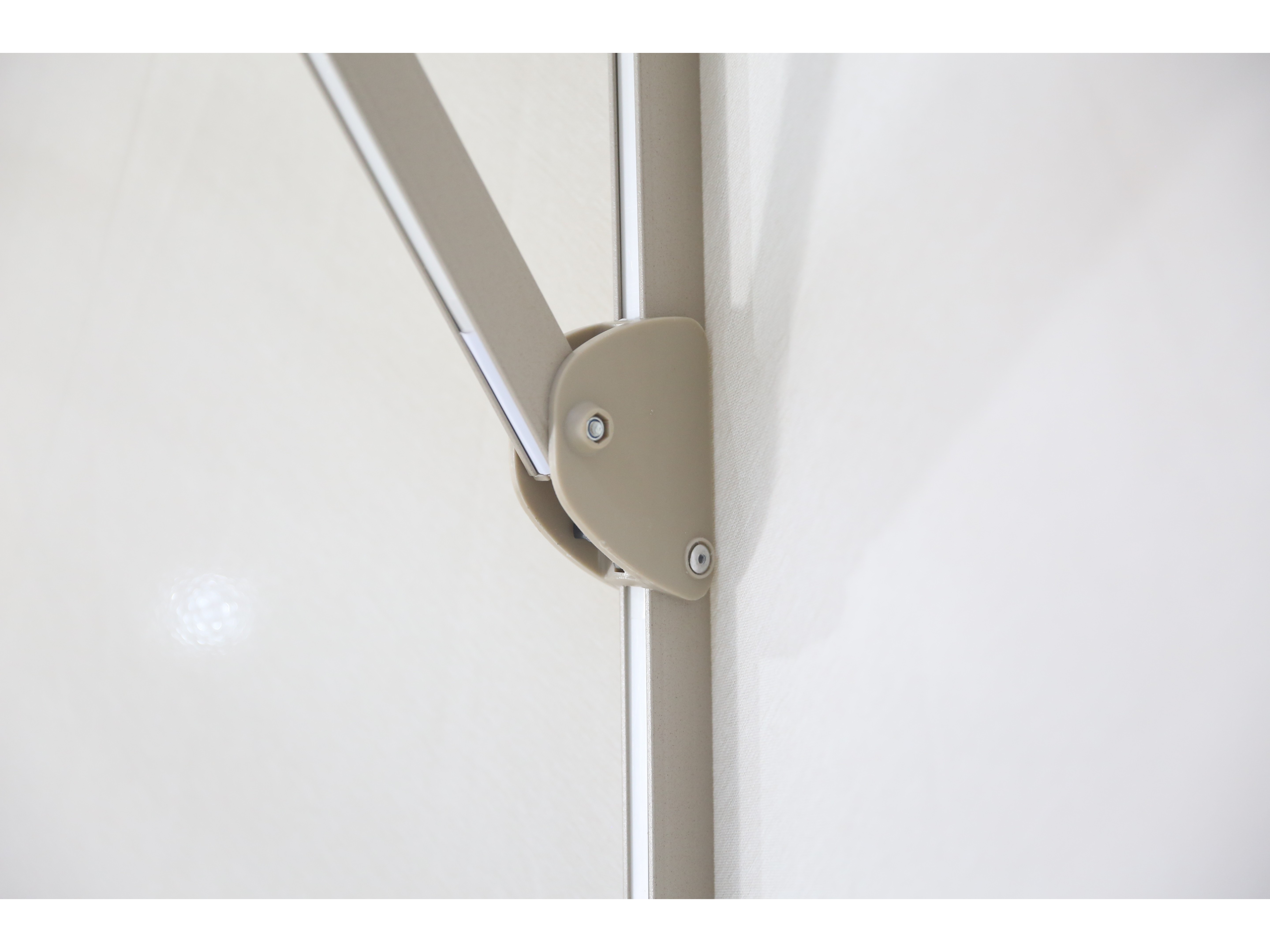 Coolabah Mist Outdoor Cantilever Umbrella 5