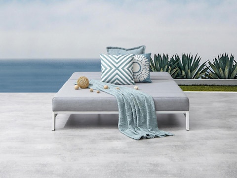 New Noosa White Outdoor Fabric Double Sun Lounge 4