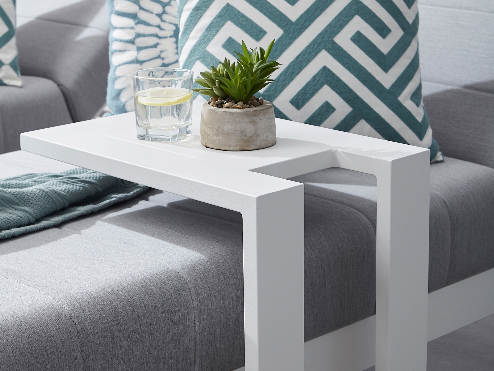 New Noosa White Outdoor Fabric Sun Lounge Set With Side Tables 4