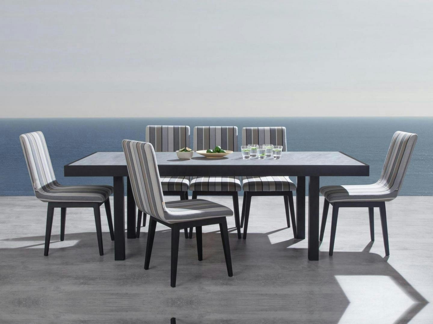 Invini Black 7-piece Outdoor Ceramic Dining Set With Kroes Chairs