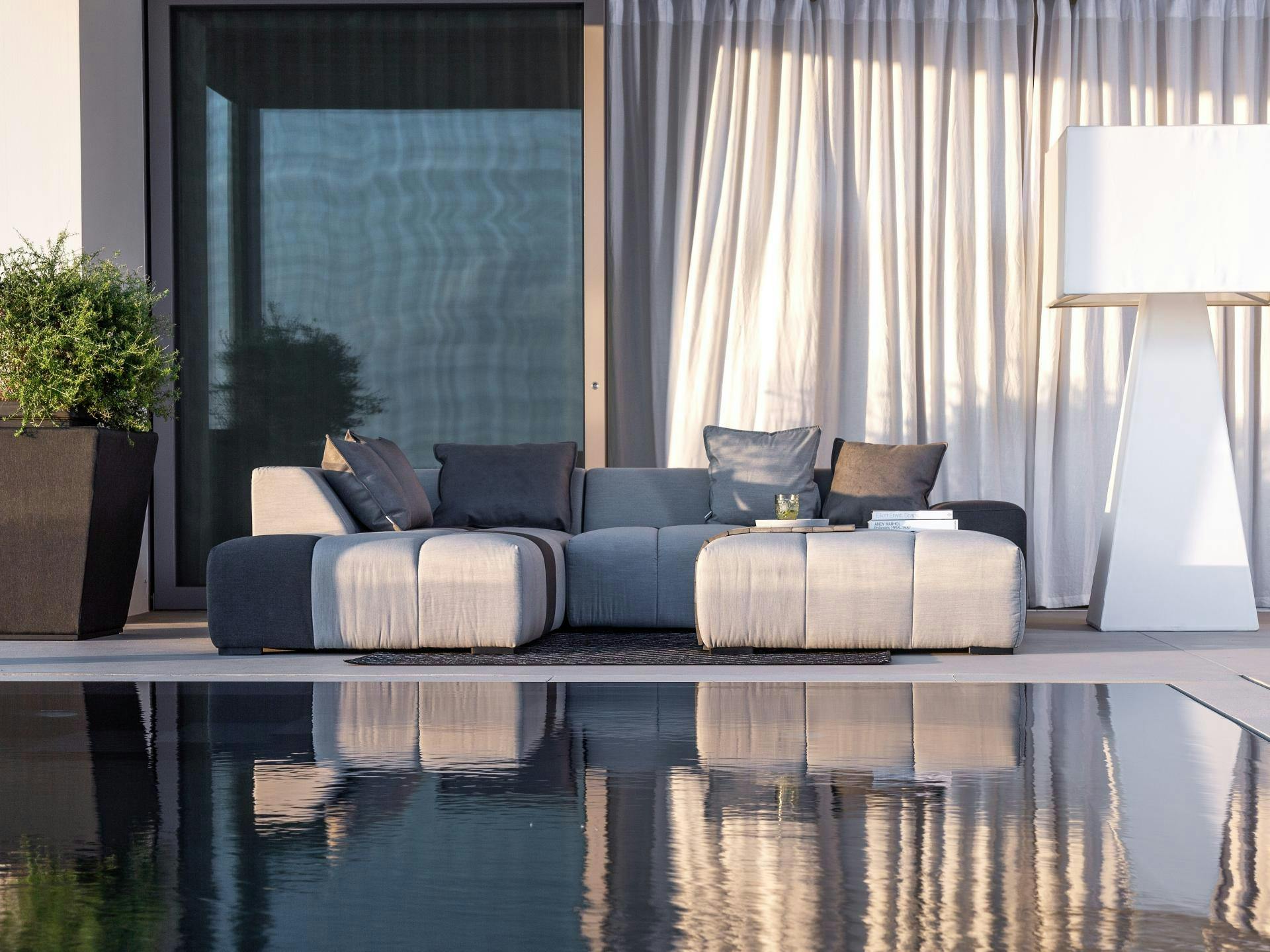 Bale Outdoor Chaise Lounge With Ottoman