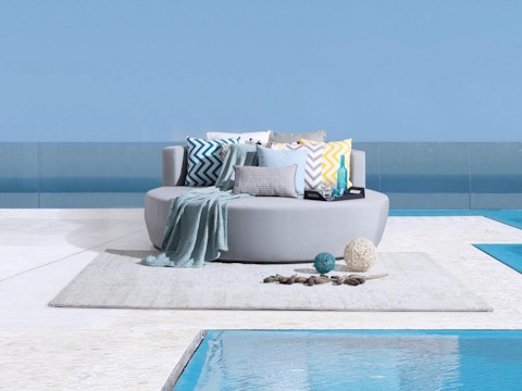 Cloud Outdoor Fabric Daybed 2