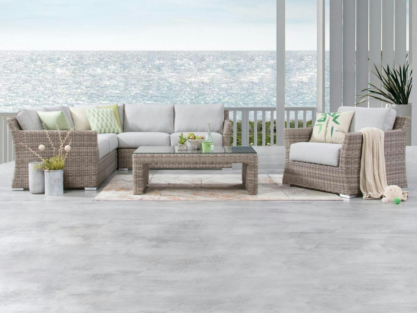Savannah Outdoor Wicker Corner Lounge With Armchair