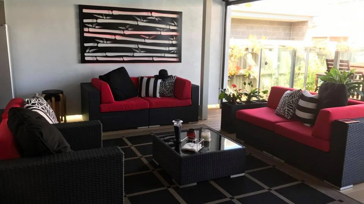 Tips For Creating An Outdoor Living Room