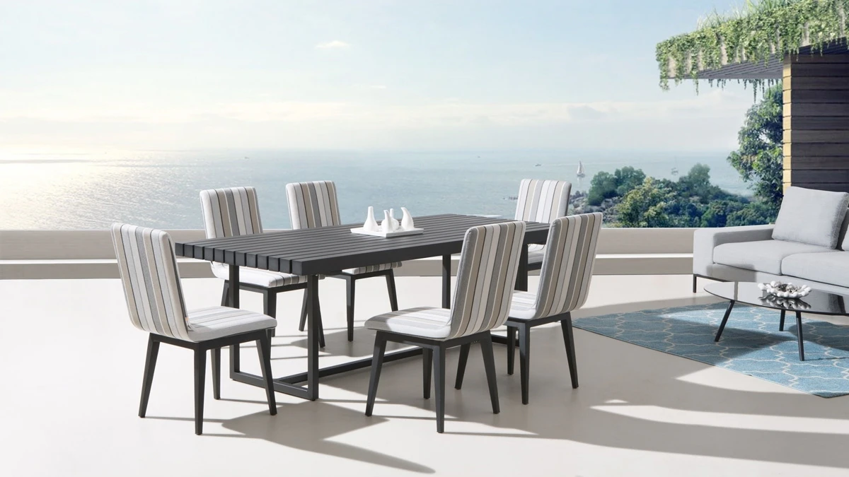 Outdoor Furniture for Summer Entertaining