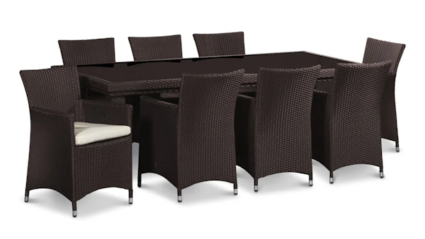 Buying an Outdoor Wicker Furniture Setting