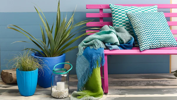 How to Revamp Your Outdoor Living Area