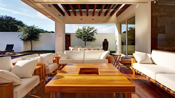 Latest Looks for an Outdoor Space