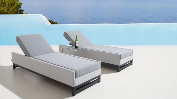 Avoiding Sun Damage to Outdoor Furniture